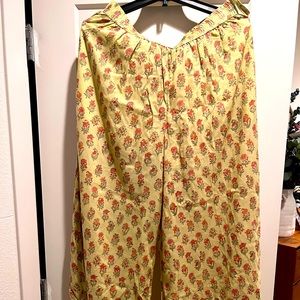 Pistachio Green palazzo pant with flower print in size L/XL Zumba Westside brand
